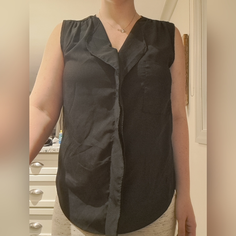 Sleeveless blouse